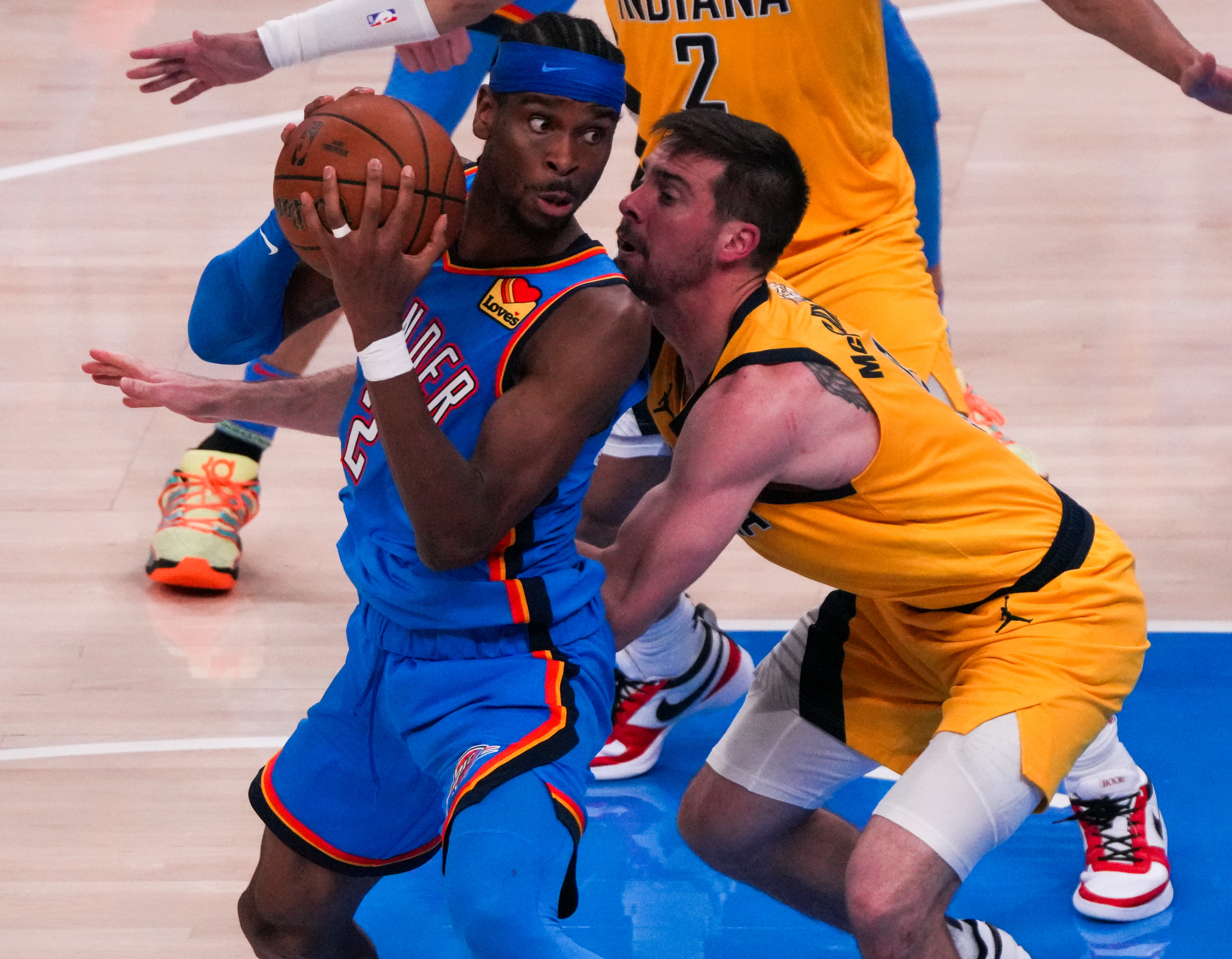 激动人心的篮球比赛取得了惊人的成绩 激动人心的篮球比赛取得了惊人的成绩