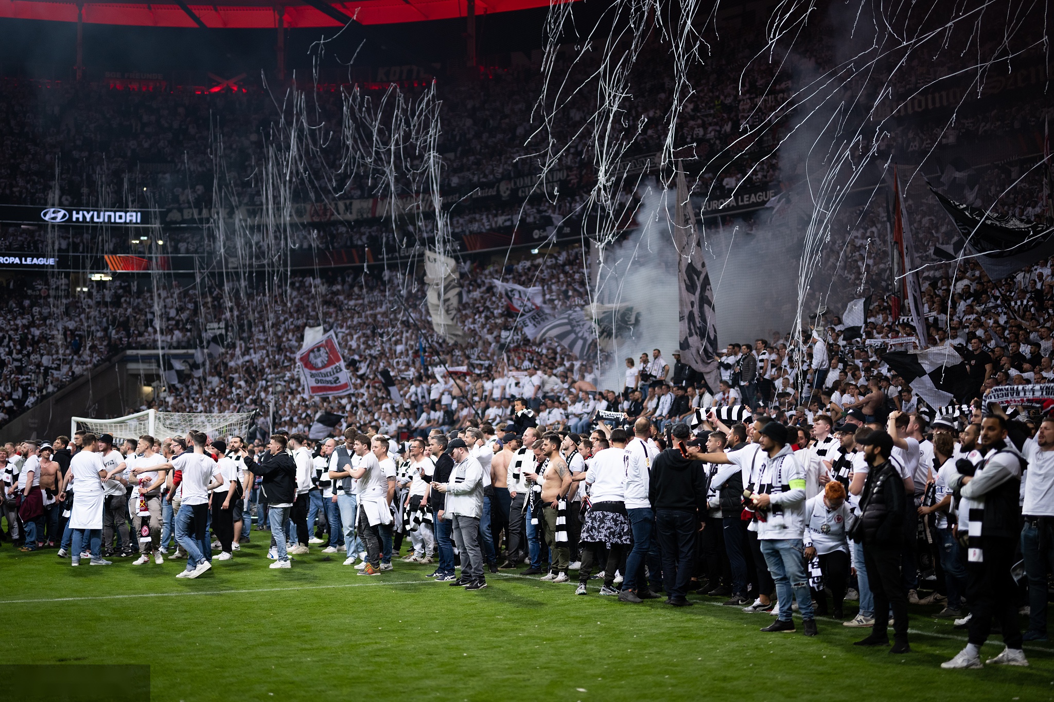 精彩赛事引爆热情,球迷狂欢 精彩赛事引爆热情,球迷狂欢